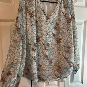 Size medium long sleeve blouse